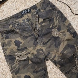 Camo distressed jeans